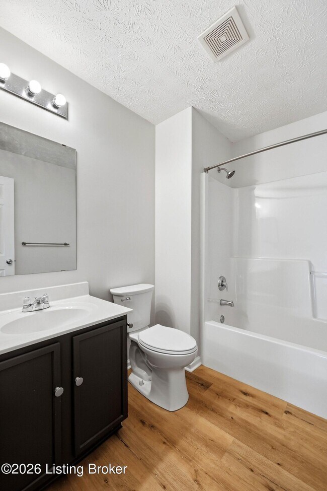 Building Photo - 4029 Orchard Lake Dr