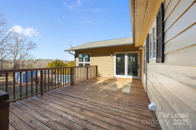 Building Photo - 130 Boulder Dr