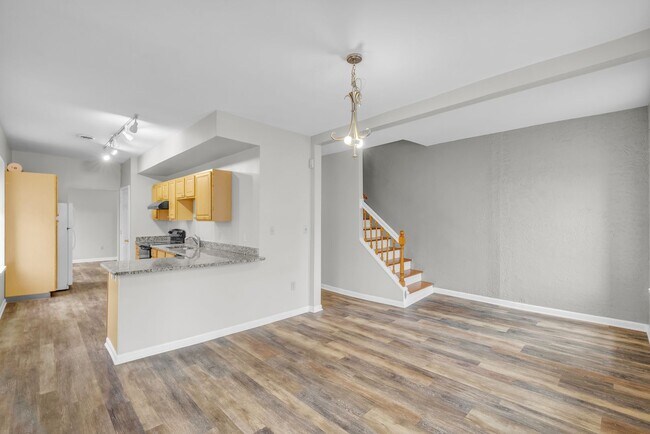 Building Photo - 147 N 10th St