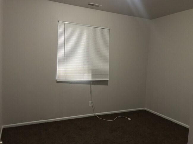 Building Photo - 3065 S 9100 W