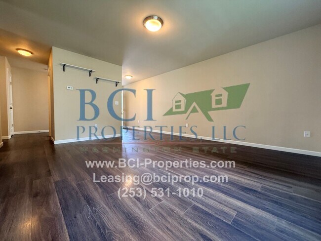 Building Photo - 412 T St SE