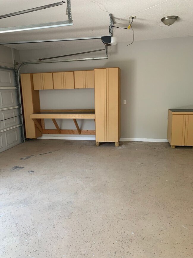 Building Photo - Copper Village Pooler