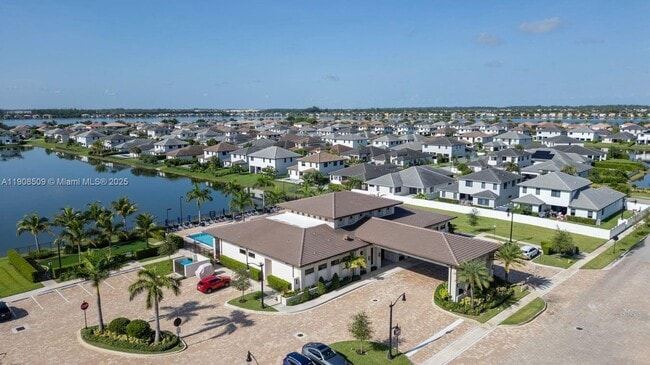 Building Photo - 17353 SW 46th St