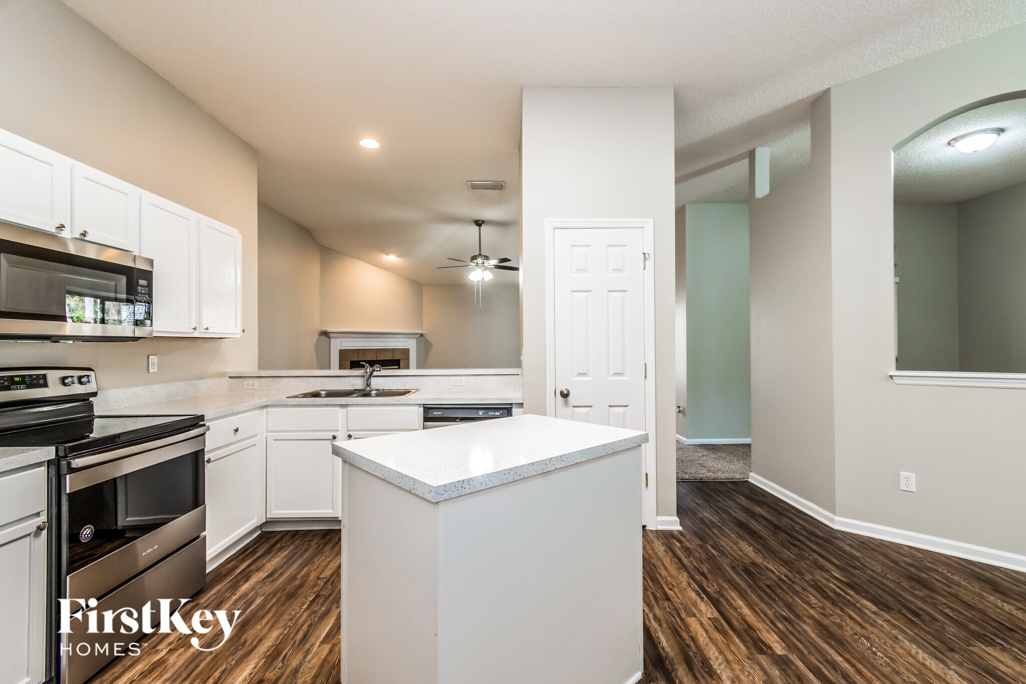 Building Photo - 5541 Broadgate Ct