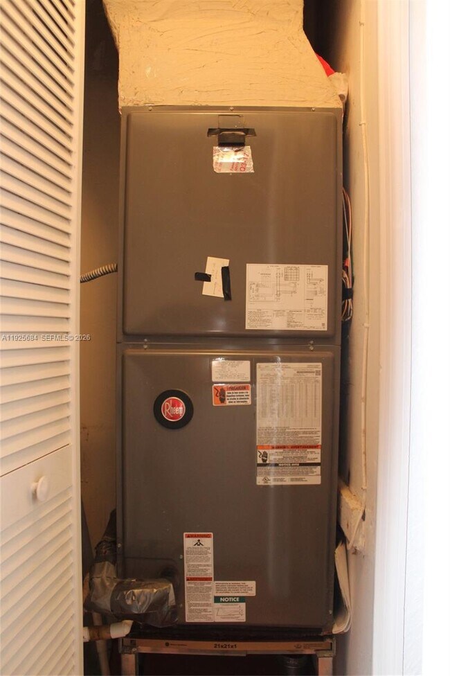 Building Photo - 3433 SW 171st Terrace