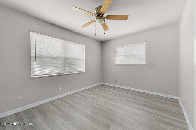Building Photo - 7930 Bellemeade Blvd