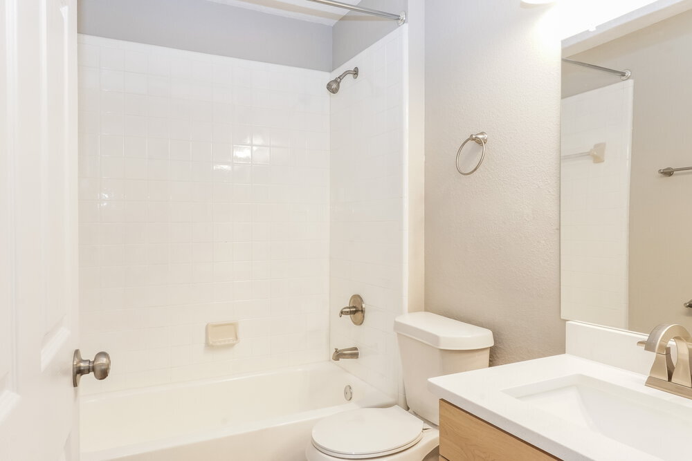 Building Photo - 1917 Excalibur Dr