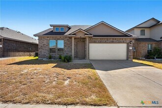 Building Photo - 1602 Gigante Dr