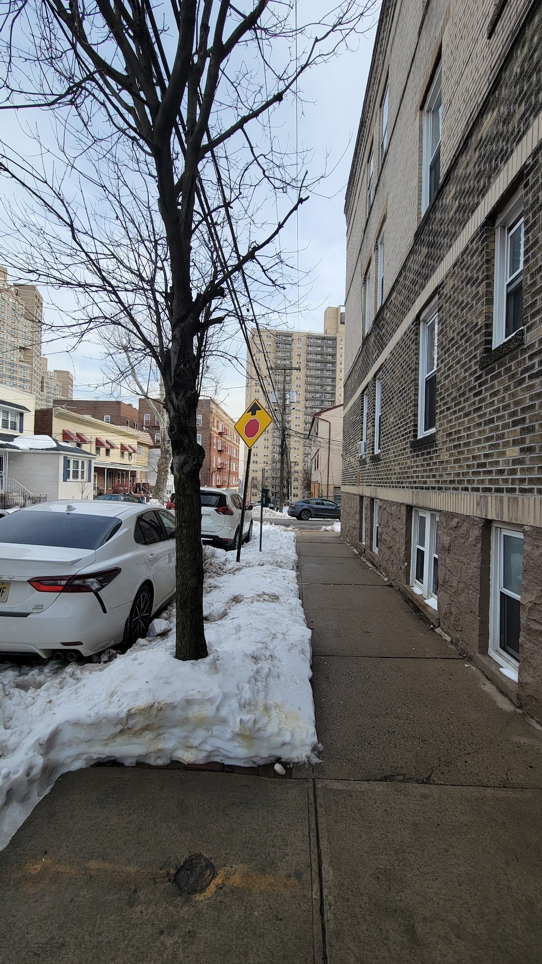 Building Photo - 31 67th St