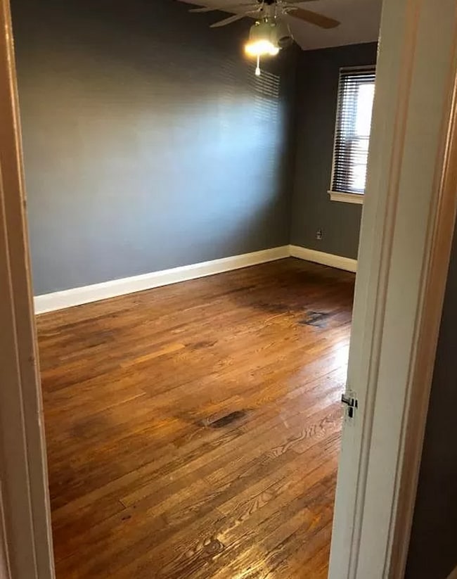 Building Photo - 3 Bedroom, 1.5 Bath Townhome in Towson