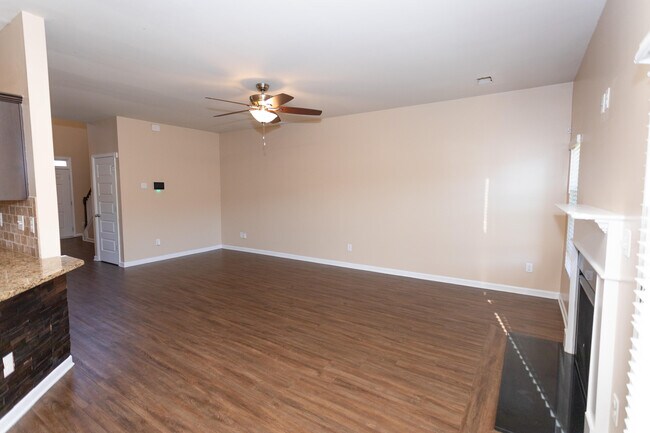 Building Photo - 4632 Southwind Rd