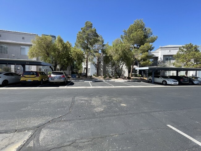 Building Photo - DOWNSTAIRS GREEN VALLEY CONDO | COVERED PATIO | COMMUNITY POOL + FITNESS CENTER
