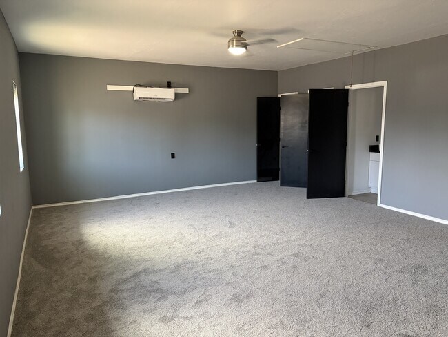 Building Photo - 5800 NW 45th St