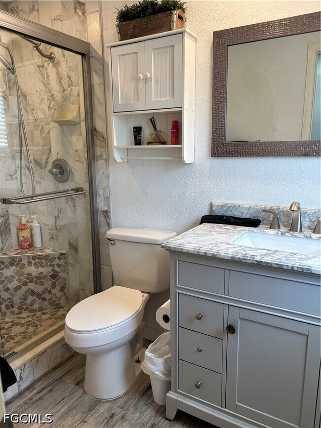 Building Photo - 879 Lake McGregor Dr