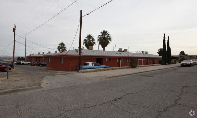 Primary Photo - Hercules Apartments