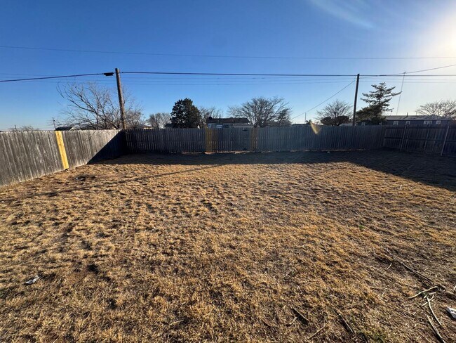 Building Photo - 4302 E 61st St