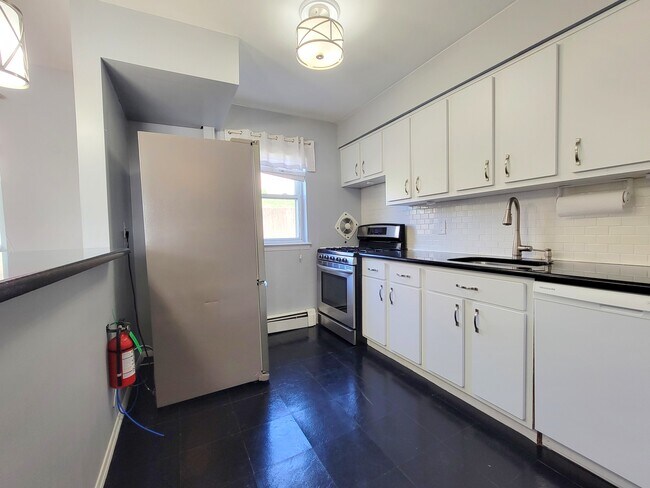 Kitchen - 2467 NJ-10