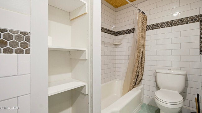 Building Photo - 1217 Buena Vista Blvd