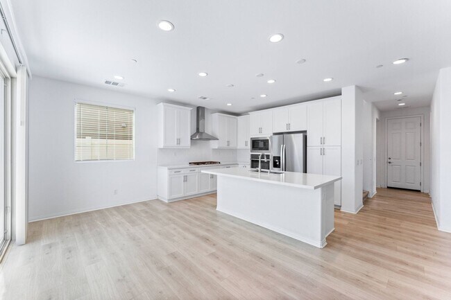 Building Photo - 16616 Strategy Pl
