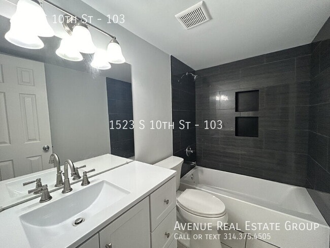 Building Photo - 1523 S 10th St