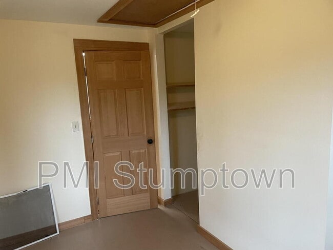 Building Photo - 6016 NE Alberta St