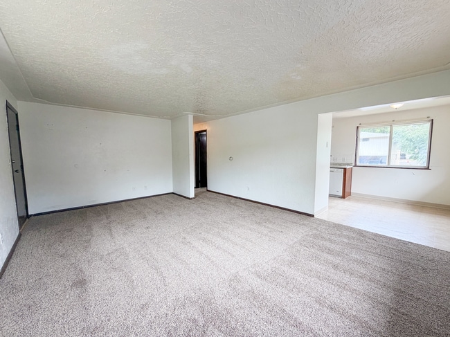 Building Photo - 706-708 Darby Ct