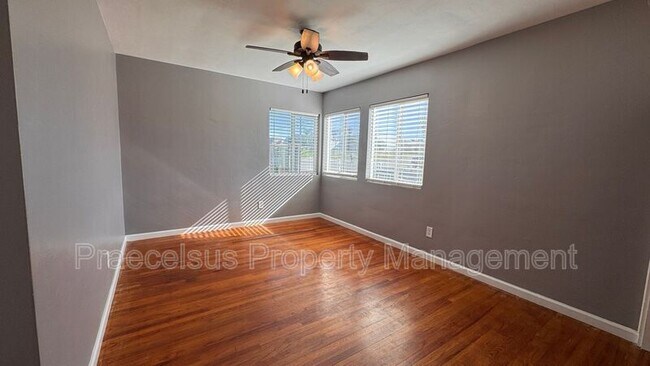 Building Photo - 37 E J St