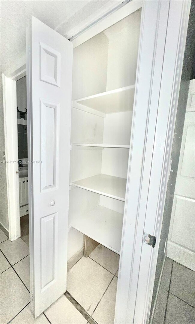 Building Photo - 6095 W 19th Ave