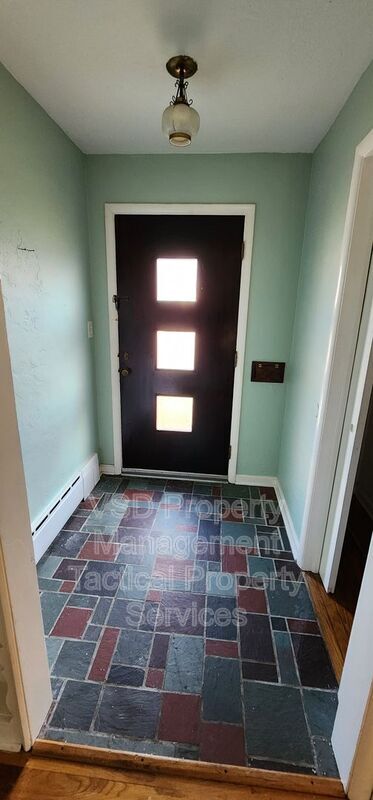 Building Photo - 21329 Lakeshore Blvd