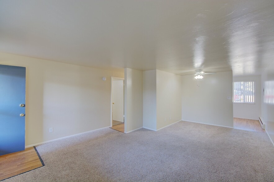 Building Photo - 375 S Depew St