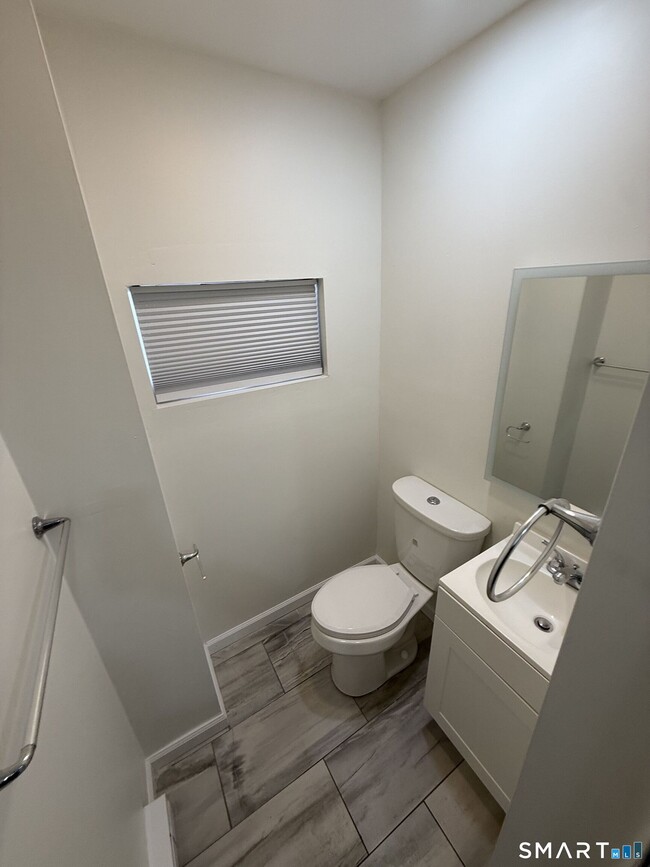 Building Photo - 38 New Haven Ave