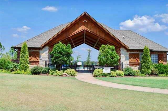 Building Photo - 3317 Lakeshire Ridge Way