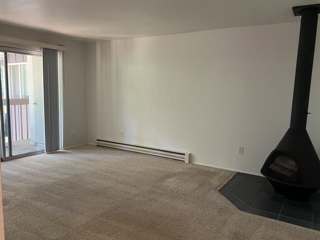 Building Photo - 17108 NE 45th St