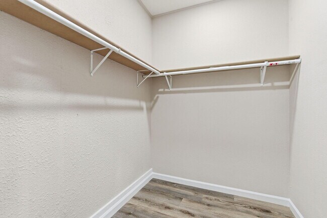 Building Photo - 2902 W Scott St