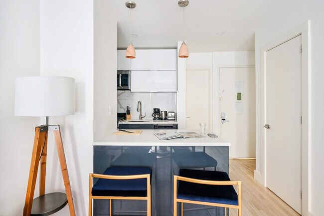 Building Photo - 1597 York Ave