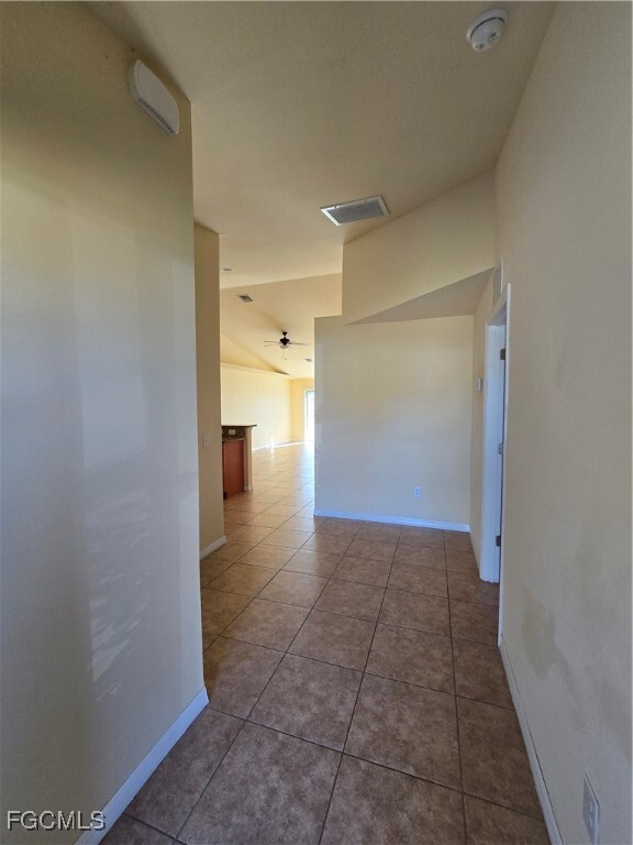 Building Photo - 138 SE 12th St