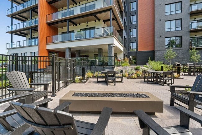 Building Photo - Courtyard Calm Meets City Convenience – 1B...