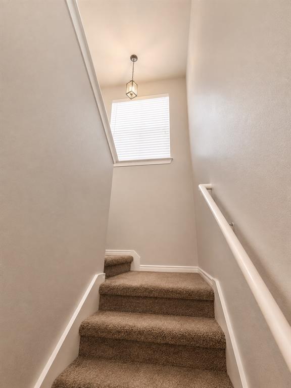 Building Photo - 710 Alamo Plaza Dr
