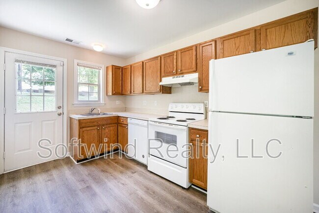 Building Photo - 1508 Highland Ave