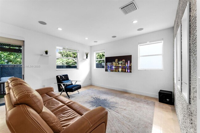 Building Photo - 11229 NW 44th Terrace