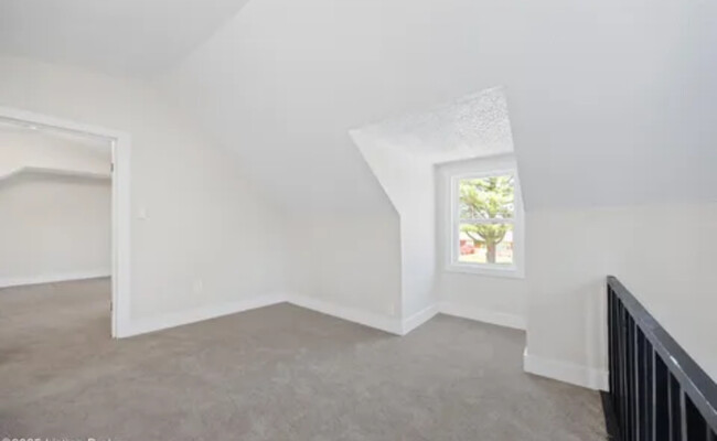 Building Photo - 10306 Easum Rd