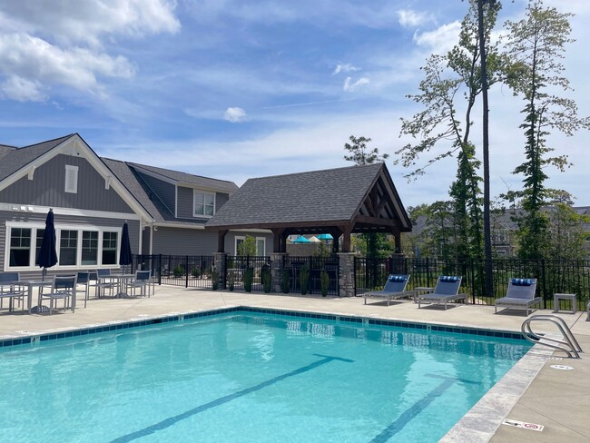 Building Photo - Wren | 3 Bed 2.5 Bath | Garage | 1729 sf