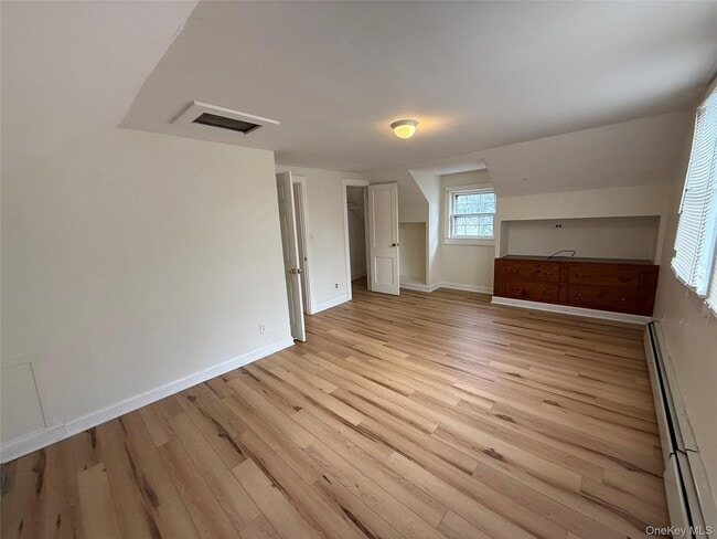 Building Photo - 4 St Marks Pl