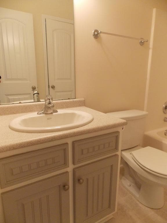 Building Photo - 305 Sterling Ct