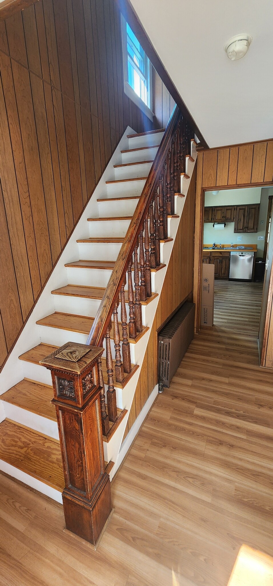 Entry foyer - 67 Maple St