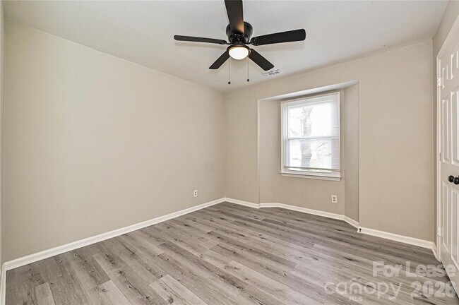 Building Photo - 6156 Meadow Rose Ln