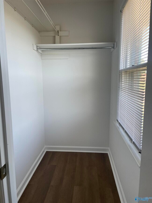 Building Photo - 6613 Steeplechase Dr NW