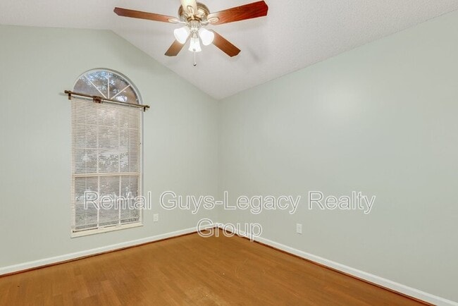 Building Photo - 3861 Karissa Ann Pl E