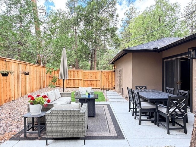 Building Photo - 25340 Marion Ridge Dr