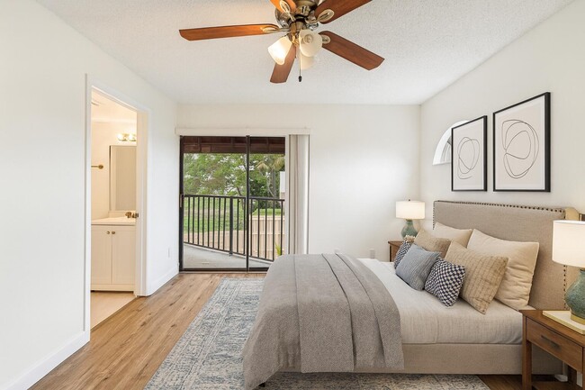 Building Photo - 4075 Village Dr